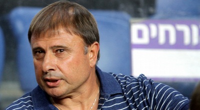 אלישע לוי וביטון (יניב גונן)