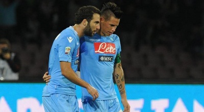 האמשיק והיגוואין. יובילו את נאפולי בהתקפה האמשיק והיגוואין. יובילו את נאפולי בהתקפה