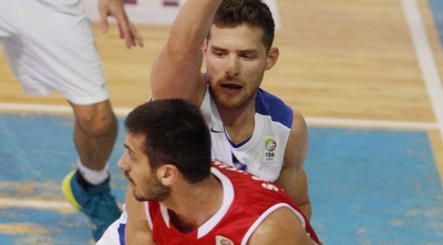 מארינוב מול גל מקל (מערכת ONE)