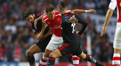 אוזיל מול קויבאסי (רויטרס)