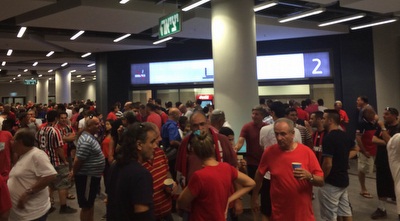 מבואת הכניסה והקפיטריה (אופק מזרחי) 