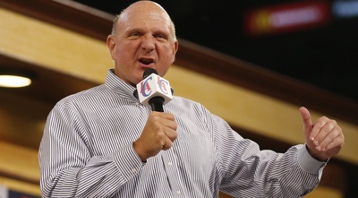 סטיב באלמר (משה חרמון)