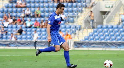 קוסטדין אזורוב עם הכדור (שי לוי)