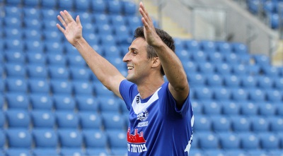 קוסטדין אזורוב חוגג (שי לוי)