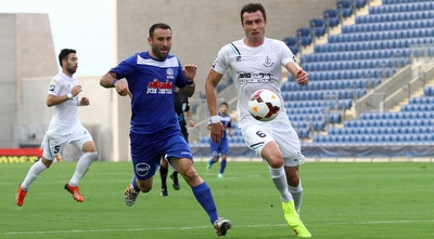 אקקי קובוטיה נאבק על הכדור (שי לוי)