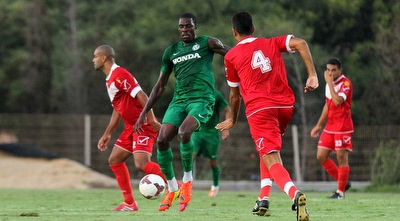 אידריסו עם הכדור (רדאד ג´בארה)