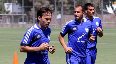 עומר דמארי וביברס נאתכו באימון (רדאד ג´בארה)