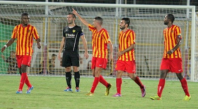 שחקני אשדוד חוגגים (משה חרמון)