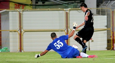 משפתי מול קוראץ´ (משה חרמון)