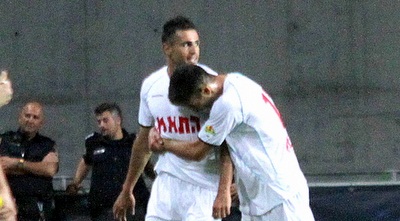 ללה חוגג (יניב גונן)