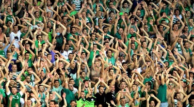 אוהדי מכבי חיפה. התרגשות לקראת העונה הבאה (משה חרמון)