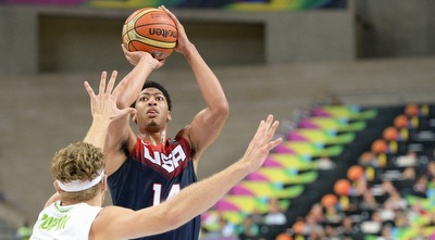 דייויס זורק (צילום מסך) דייויס זורק (צילום מסך)