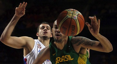 מרקיניוס מאבד את הכדור (רויטרס)