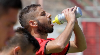 דובב גבאי מתקרר (יניב גונן)