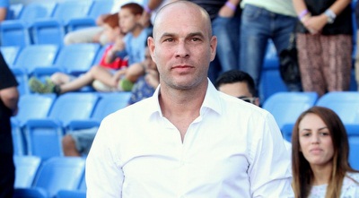 אסי דומב (חגי ניזרי)