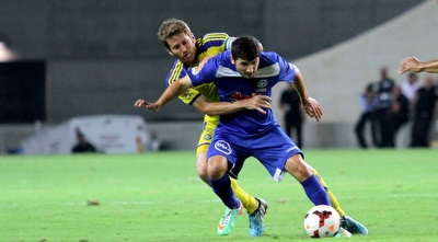 שרן ייני בעבודת הגנה (יניב גונן)