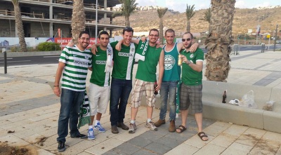 אוהדי מכבי חיפה בדרך לסמי עופר אוהדי מכבי חיפה בדרך לסמי עופר