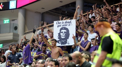 אוהדי חולון (אורן בן חקון)