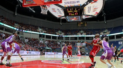 מחכים לריבאונד (אורן בן חקון)