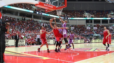 בר טימור עולה לסל (אורן בן חקון)