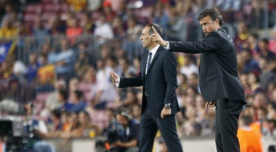 לואיס אנריקה מחלק הוראות (רויטרס)