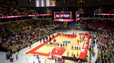 הארנה בפתיחה (רדאד ג´בארה)