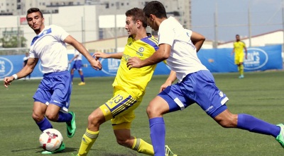 שון גולדברג עם הכדור (יניב גונן)