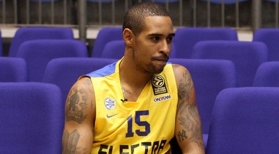 סילבן לנדסברג. נמצא בתקופה נהדרת (חגי ניזרי)