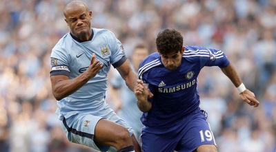 קוסטה וקומפאני במאבק (רויטרס)