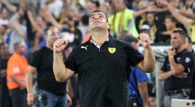 מנחם קורצקי חוגג (אורן בן חקון)