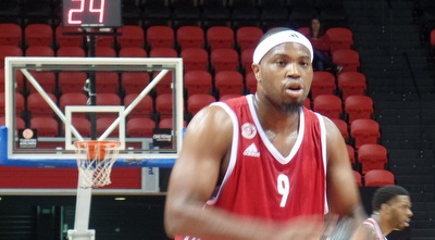 ג´ונס זורק (מערכת ONE)