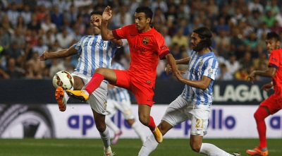 פדרו מנסה להגיעלכדור (רויטרס)