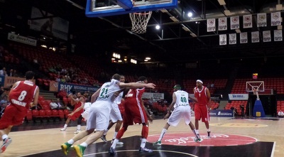 מאבק מתחת לסל (מערכת ONE) מאבק מתחת לסל (מערכת ONE)