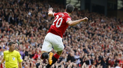 ואן פרסי עם האגרוף באוויר (רויטרס)