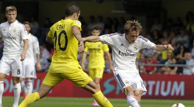 מודריץ´ עם הכדור (רויטרס)