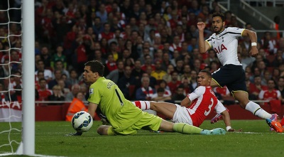 הכדור של צ´אדלי בדרך לרשת (רויטרס)