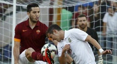 קוסטאס מנולאס. השתלט על ההגנה הרומאית במהרה