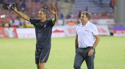 אלישע חוגג (מרטין גוטדאמק) אלישע חוגג (מרטין גוטדאמק)