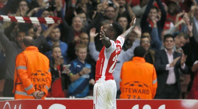 דני וולבק חוגג את השלושער הענק (רויטרס) דני וולבק חוגג את השלושער הענק (רויטרס)