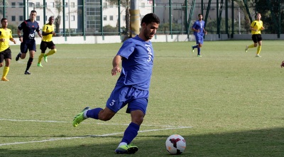 עומר דנינו מרחיק (יניב גונן) עומר דנינו מרחיק (יניב גונן)