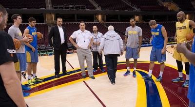 מכבי ת&qout;א מתאמנת בקליבלנד (נועם גלאי, מכבי ת&qout;א) (מערכת ONE) מכבי ת&qout;א מתאמנת בקליבלנד (נועם גלאי, מכבי ת&qout;א) (מערכת ONE)