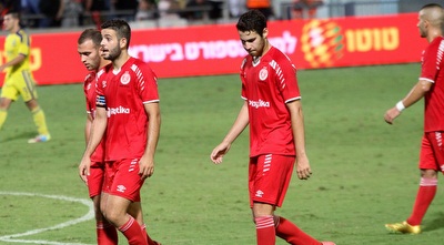 שחקני הפועל ת&qout;א מאוכזבים (חגי ניזרי)