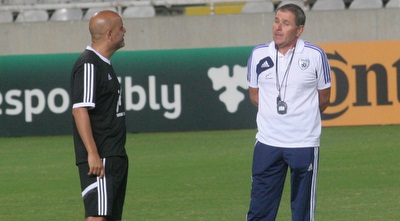 אלי גוטמן ויוסי אבוקסיס באימון הנבחרת (רז אמיר)