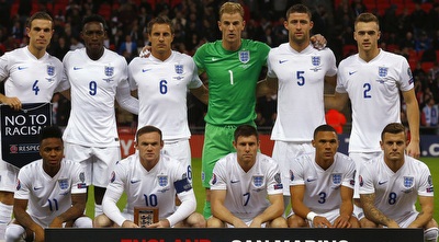 נבחרת אנגליה רגע לפני המשחק (רויטרס)