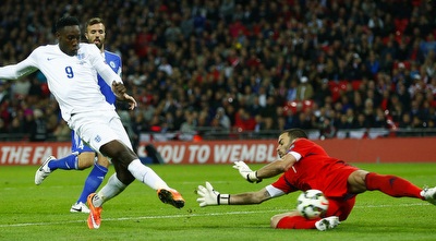 וולבק בדרך לשער (רויטרס)