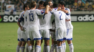 שחקני נבחרת ישראל חוגגים (רז אמיר)