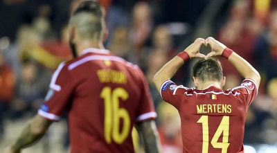 מרטנס חוגג צמד ב-0:6 על אנדורה מרטנס חוגג צמד ב-0:6 על אנדורה