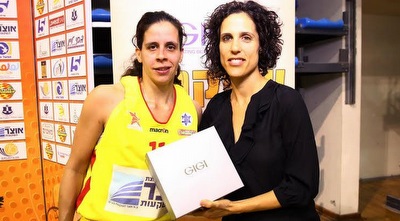 גבי בן אליהו ונעמי קולודני (עודד קרני) (מערכת ONE) גבי בן אליהו ונעמי קולודני (עודד קרני) (מערכת ONE)