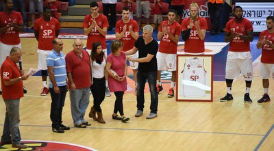 הטקס שנערך לפני המשחק (נעם מורנו)