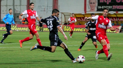 מוחמד אבו אל היג´א מול אברהם פאס (משה חרמון)